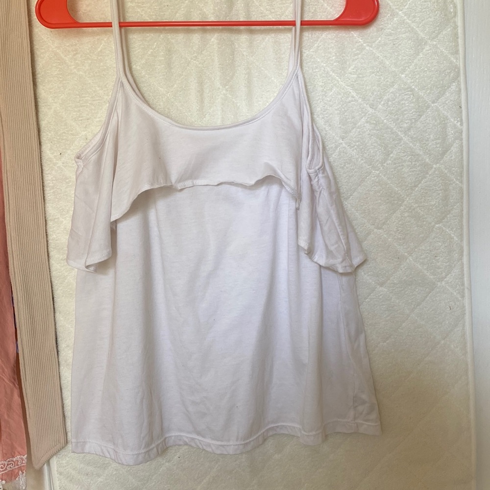 White Sofia Vergara medium top